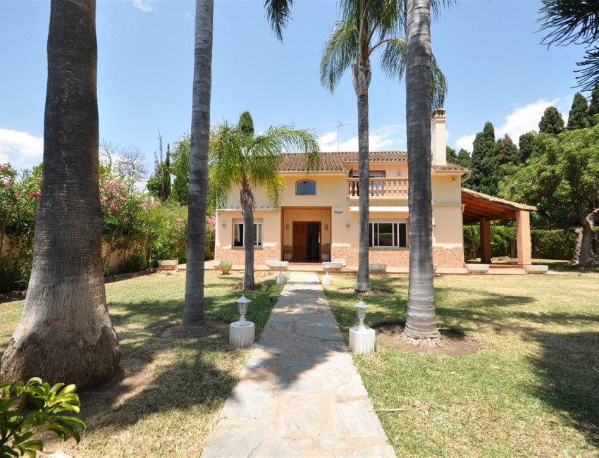 Venta · Villa / Chalet · SAN PEDRO ALCÁNTARA · Costa del Sol