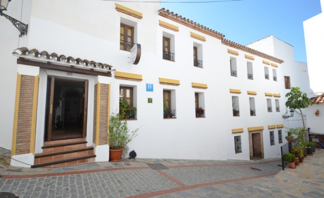 Revente · Local Commercial · Casares · Costa del Sol