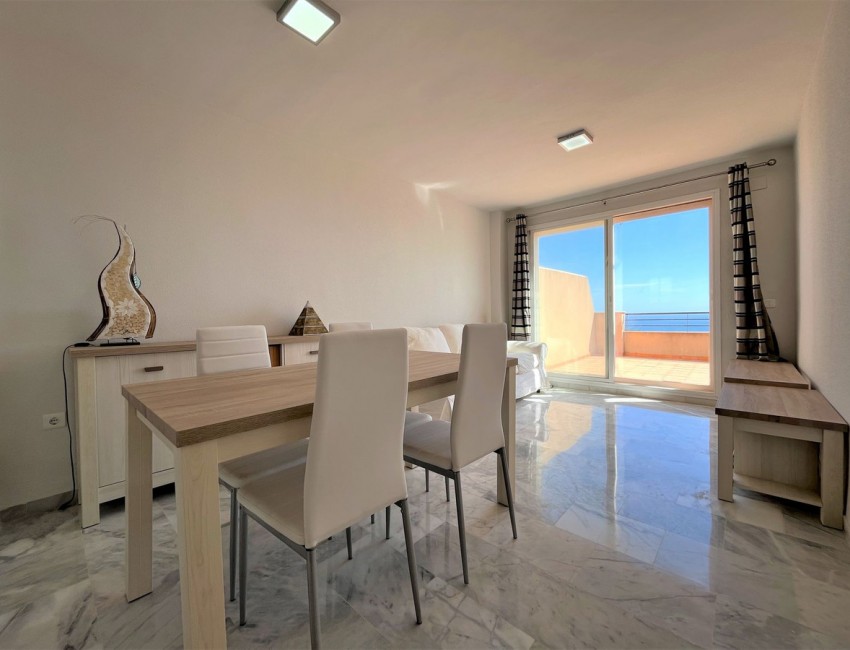 Sale · Apartment / Flat · Casares · Costa del Sol