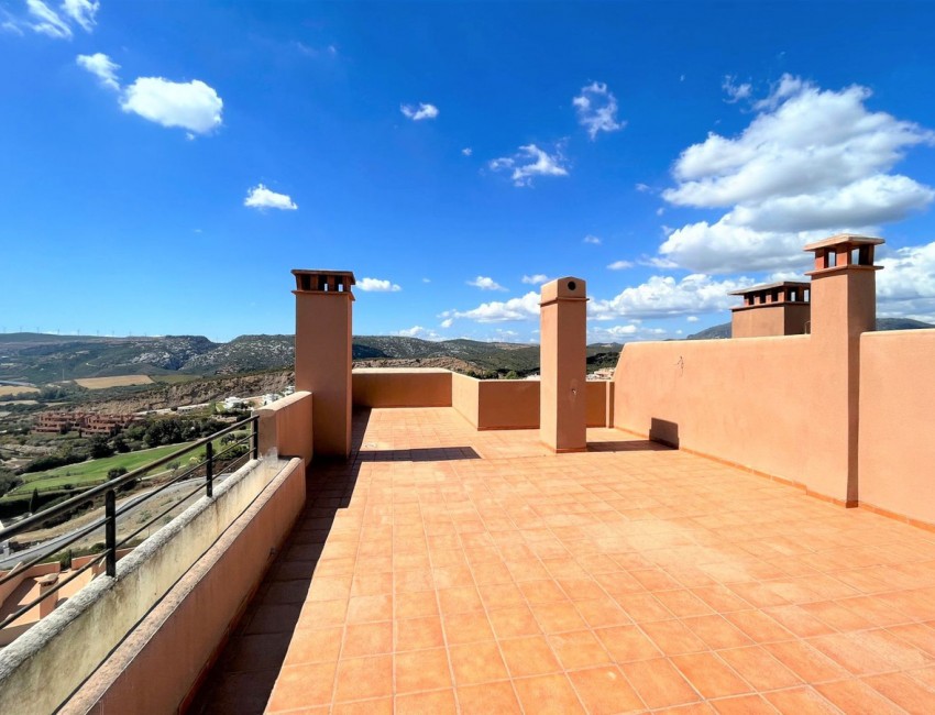 Sale · Apartment / Flat · Casares · Costa del Sol