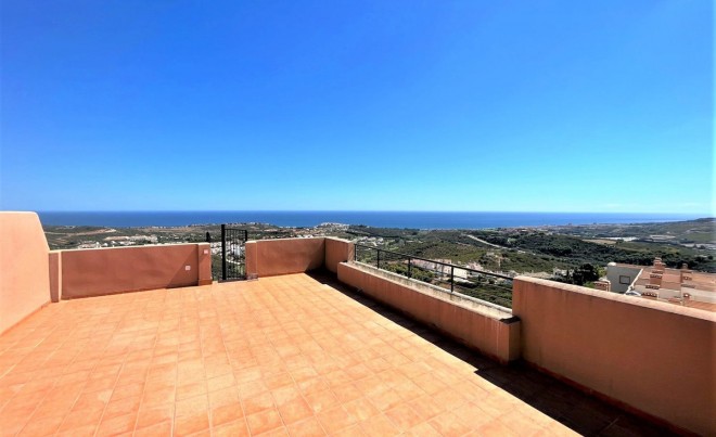 Sale · Apartment / Flat · Casares · Costa del Sol