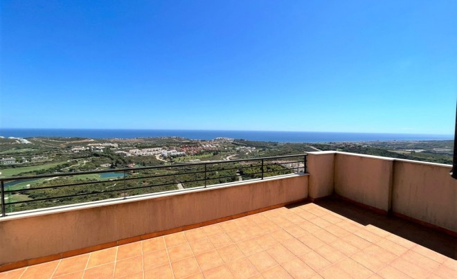 Sale · Apartment / Flat · Casares · Costa del Sol