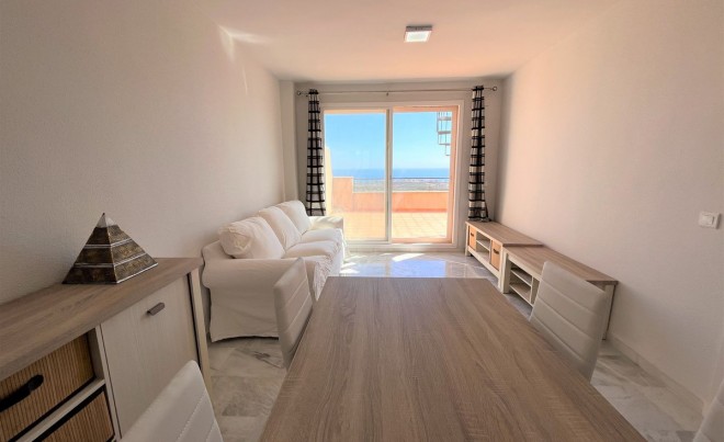 Sale · Apartment / Flat · Casares · Costa del Sol