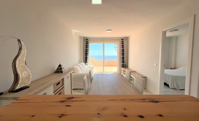 Sale · Apartment / Flat · Casares · Costa del Sol