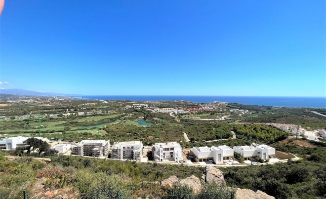 Sale · Apartment / Flat · Casares · Costa del Sol