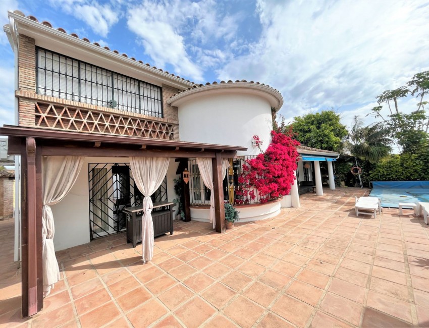 Venta · Villa / Chalet · Estepona · Costa del Sol