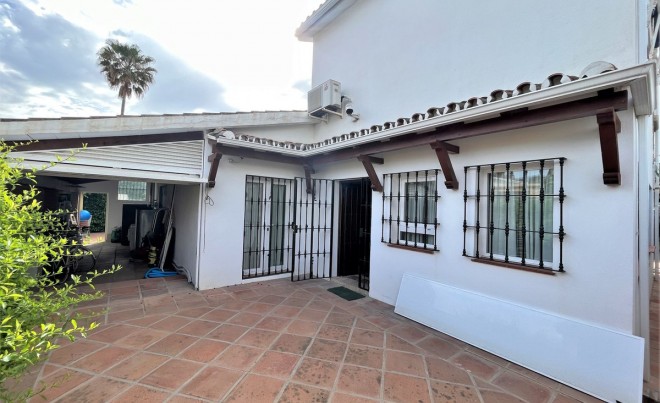 Venta · Villa / Chalet · Estepona · Costa del Sol