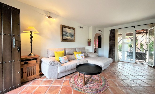 Venta · Villa / Chalet · Estepona · Costa del Sol