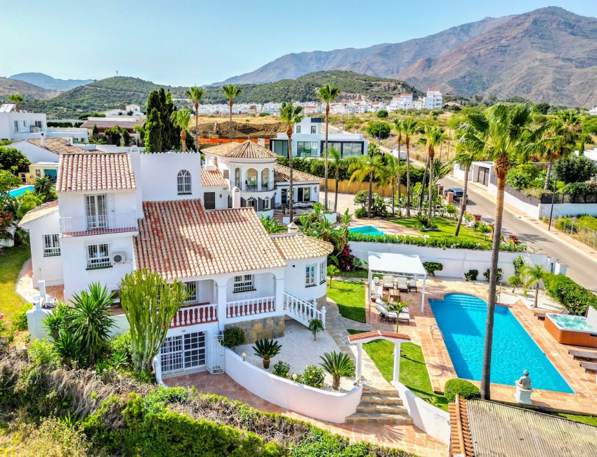 Venta · Villa / Chalet · Estepona · Costa del Sol