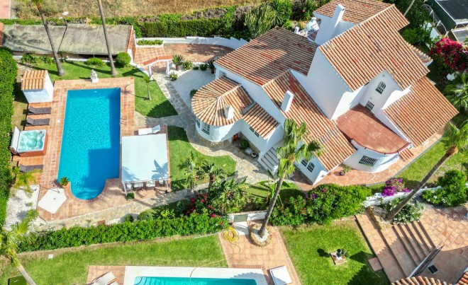 Venta · Villa / Chalet · Estepona · Costa del Sol