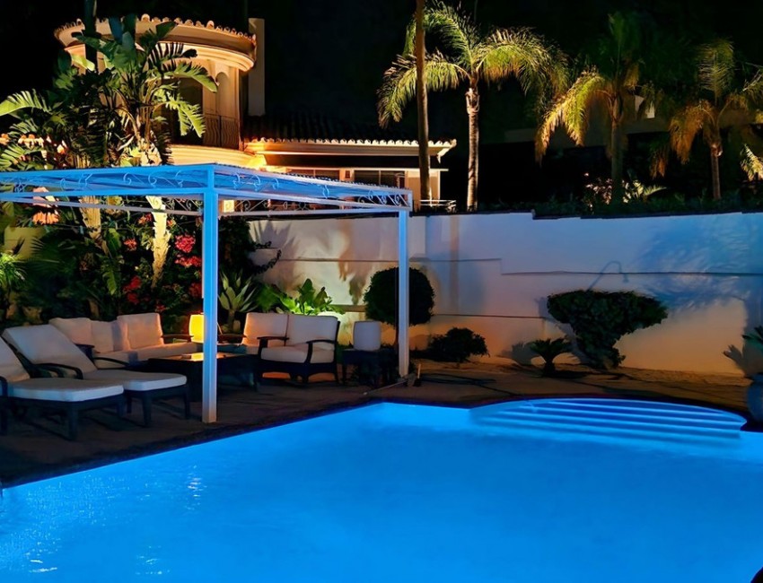 Venta · Villa / Chalet · Estepona · Costa del Sol