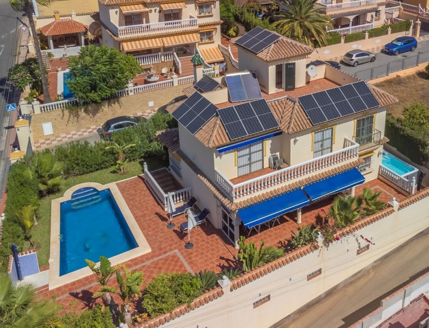 Venta · Villa / Chalet · Las Lagunas · Costa del Sol