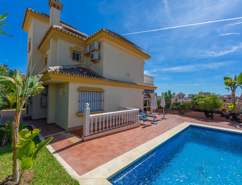 Venta · Villa / Chalet · Las Lagunas · Costa del Sol