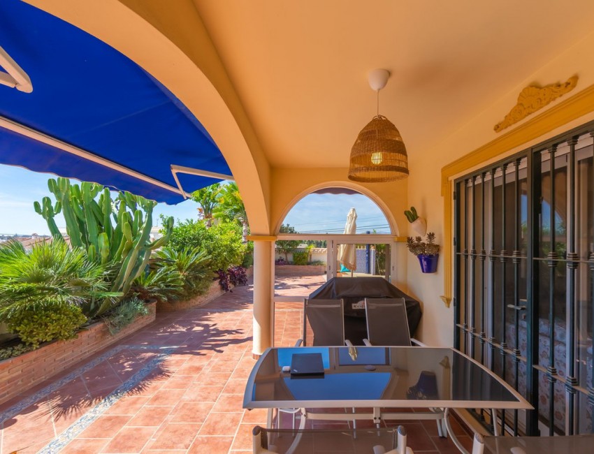 Venta · Villa / Chalet · Las Lagunas · Costa del Sol