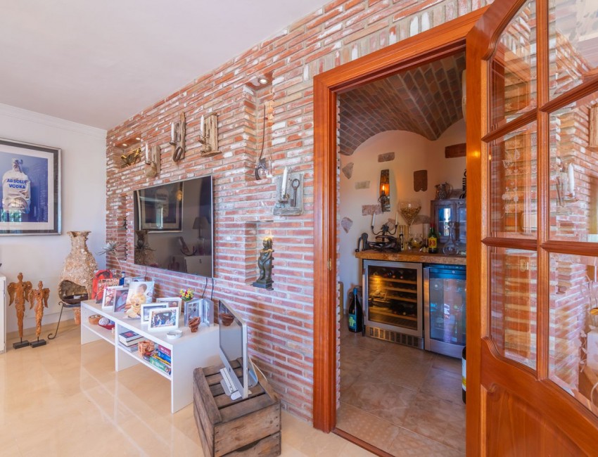 Venta · Villa / Chalet · Las Lagunas · Costa del Sol