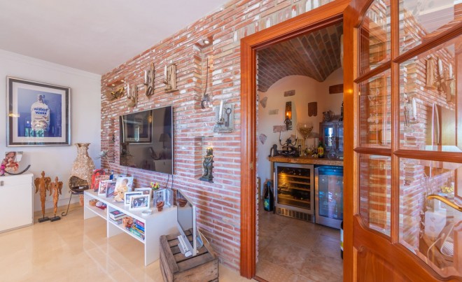 Venta · Villa / Chalet · Las Lagunas · Costa del Sol