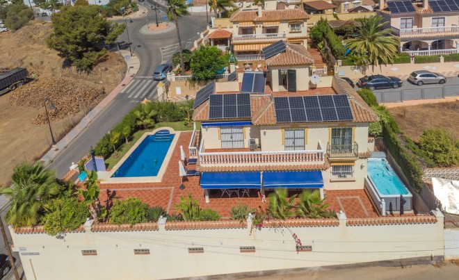 Venta · Villa / Chalet · Las Lagunas · Costa del Sol