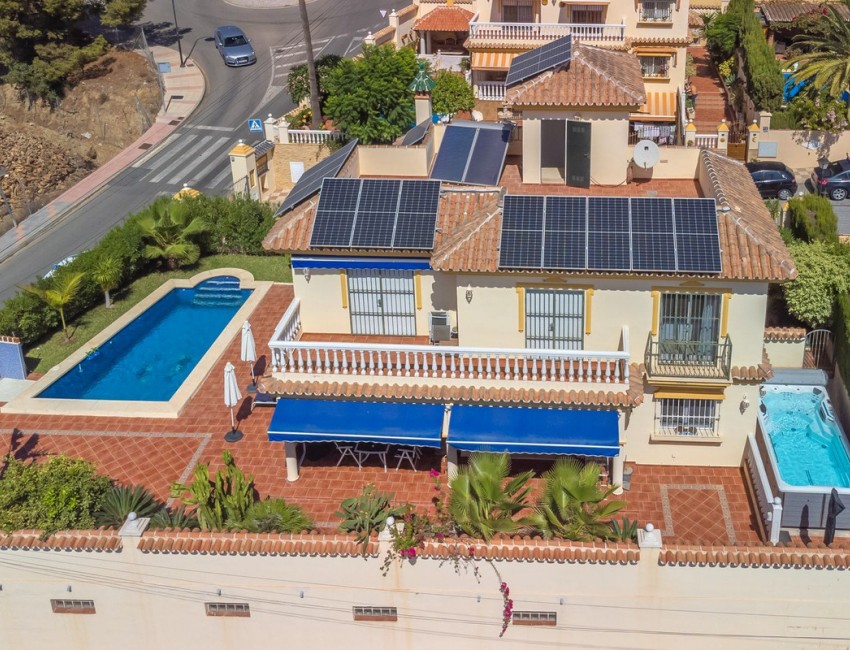 Venta · Villa / Chalet · Las Lagunas · Costa del Sol