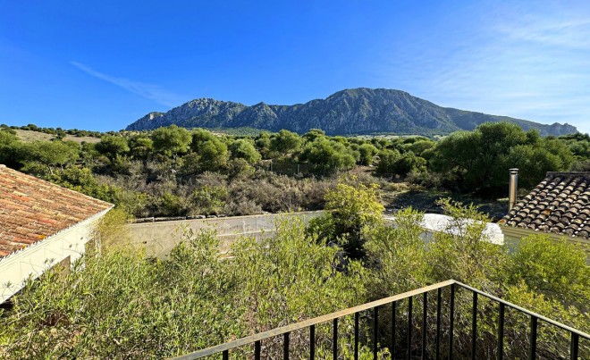 Revente · Villa · Casares · Costa del Sol