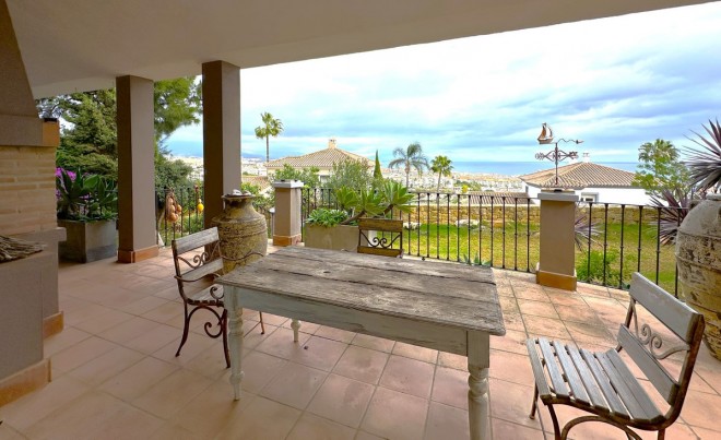 Venta · Villa / Chalet · La Duquesa · Costa del Sol