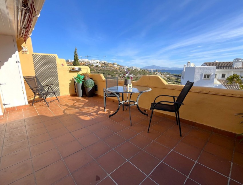 Sale · Apartment / Flat · Casares · Costa del Sol