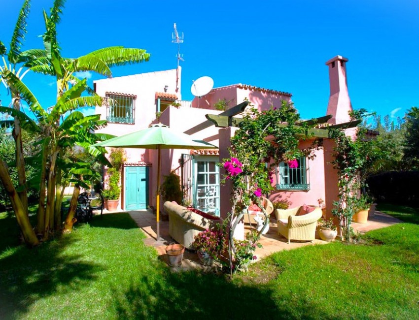 Venta · Villa / Chalet · Estepona · Costa del Sol