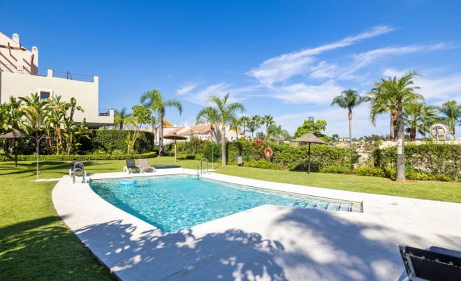 Sale · Bungalow / Townhouse / Detached / Terraced · Estepona · Costa del Sol