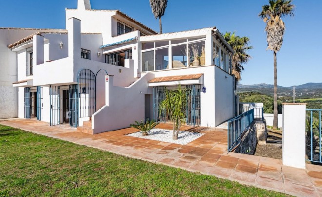 Venta · Villa / Chalet · Estepona · Costa del Sol