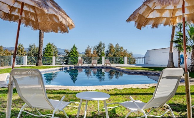 Venta · Villa / Chalet · Estepona · Costa del Sol