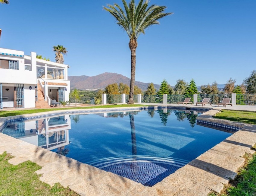 Venta · Villa / Chalet · Estepona · Costa del Sol