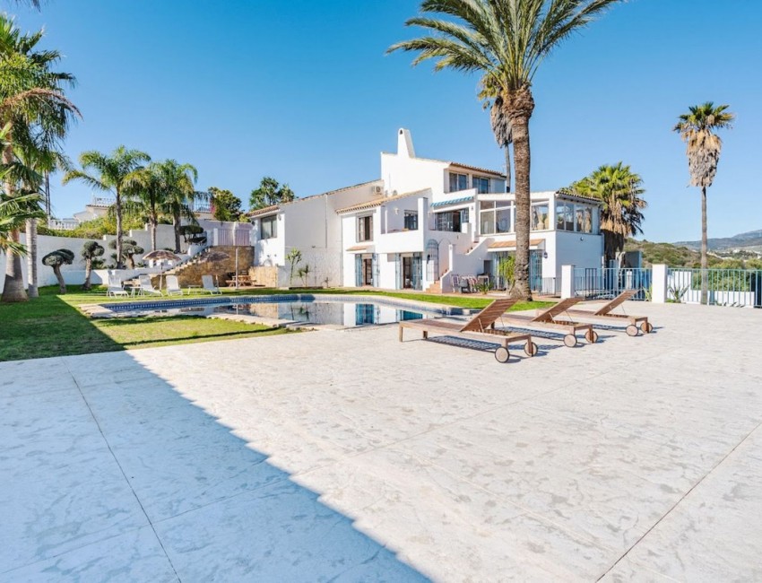 Venta · Villa / Chalet · Estepona · Costa del Sol