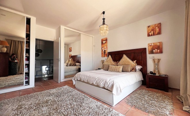 Venta · Villa / Chalet · Estepona · Costa del Sol