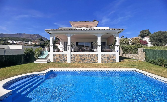 Venta · Villa / Chalet · Estepona · Costa del Sol