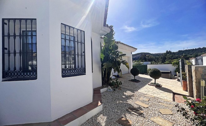 Venta · Villa / Chalet · Estepona · Costa del Sol