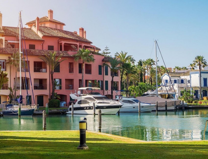 Sale · Apartment / Flat · Sotogrande Marina · Costa del Sol