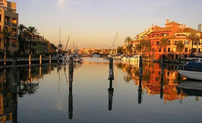 Sale · Apartment / Flat · Sotogrande Marina · Costa del Sol