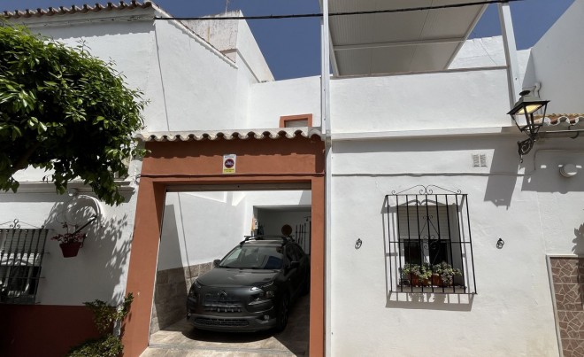 Sale · Bungalow / Townhouse / Detached / Terraced · Estepona · Costa del Sol