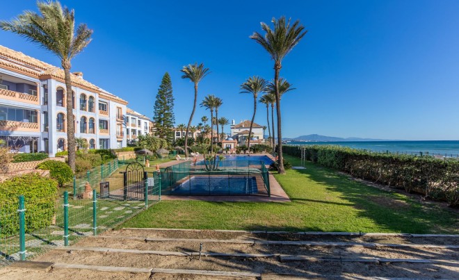 Sale · Apartment / Flat · Casares · Costa del Sol