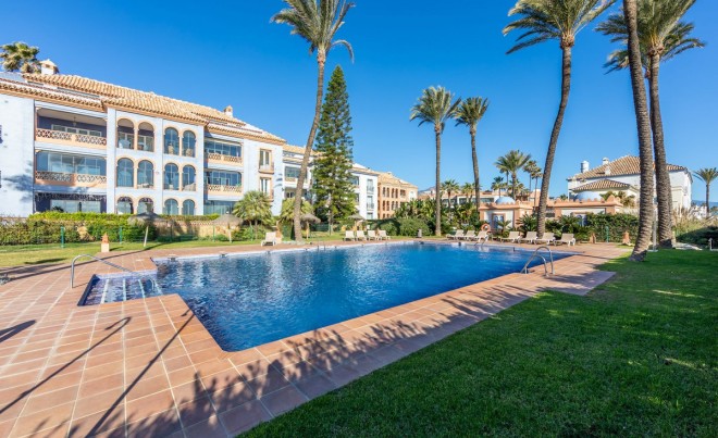 Sale · Apartment / Flat · Casares · Costa del Sol