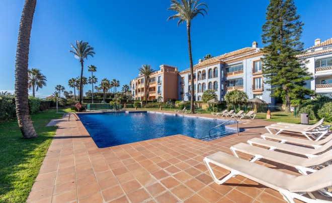 Sale · Apartment / Flat · Casares · Costa del Sol