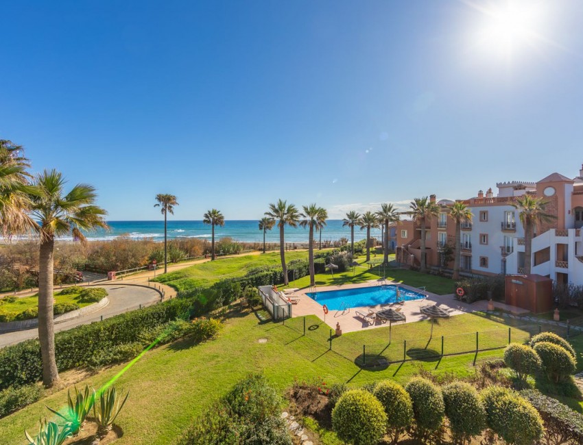 Sale · Apartment / Flat · Casares · Costa del Sol