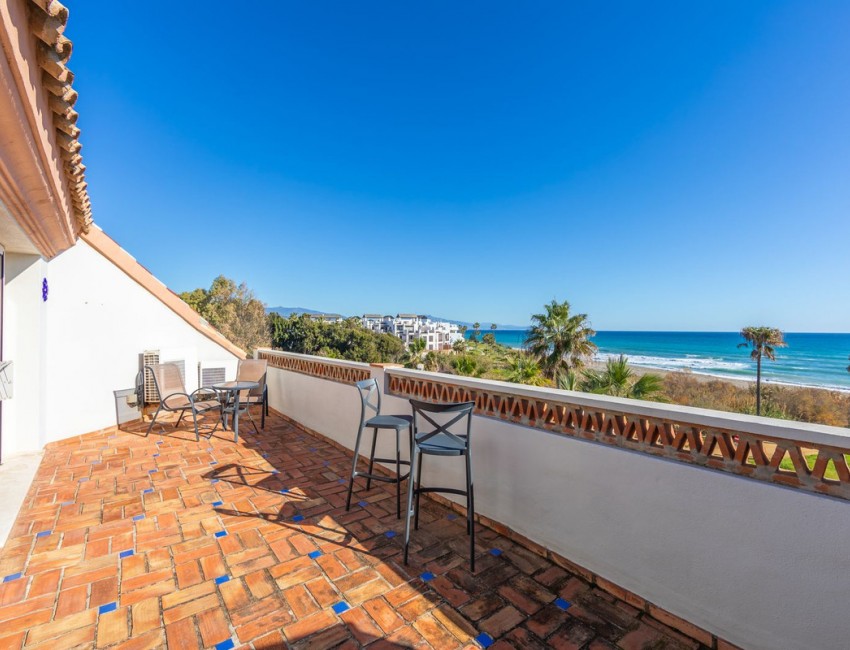 Sale · Apartment / Flat · Casares · Costa del Sol