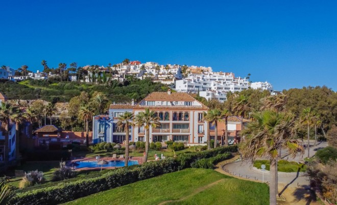 Sale · Apartment / Flat · Casares · Costa del Sol