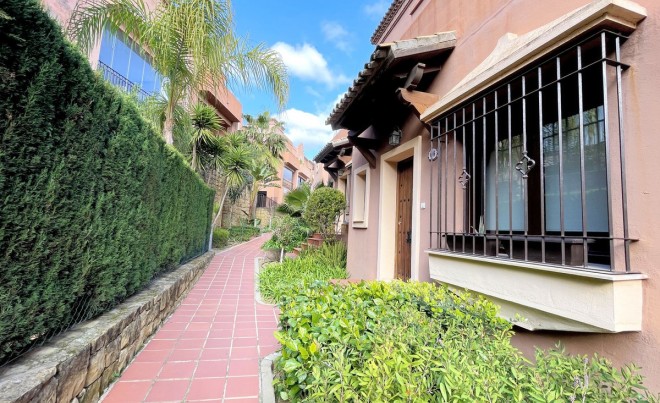 Venta · Villa / Chalet · Estepona · Costa del Sol