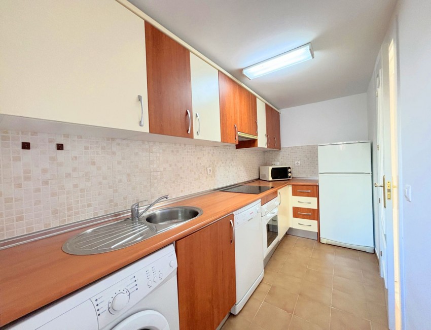 Sale · Apartment / Flat · Casares · Costa del Sol