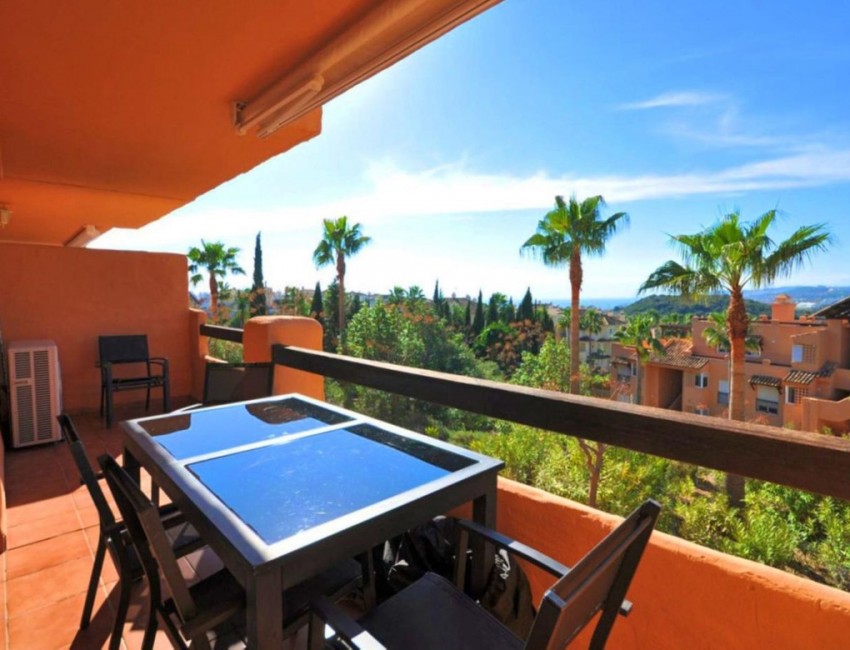 Sale · Apartment / Flat · Casares · Costa del Sol