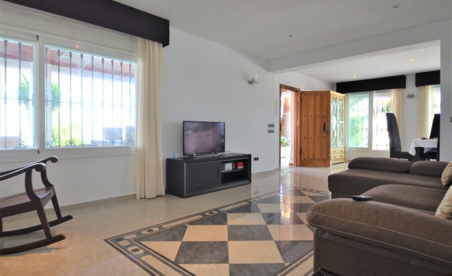 Venta · Villa / Chalet · Estepona · Costa del Sol