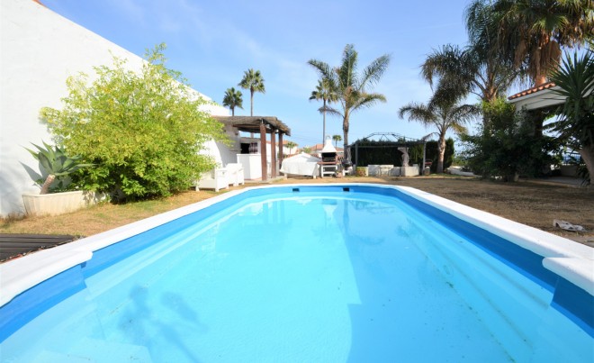 Venta · Villa / Chalet · Estepona · Costa del Sol