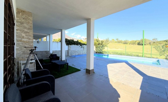 Venta · Villa / Chalet · Estepona · Costa del Sol