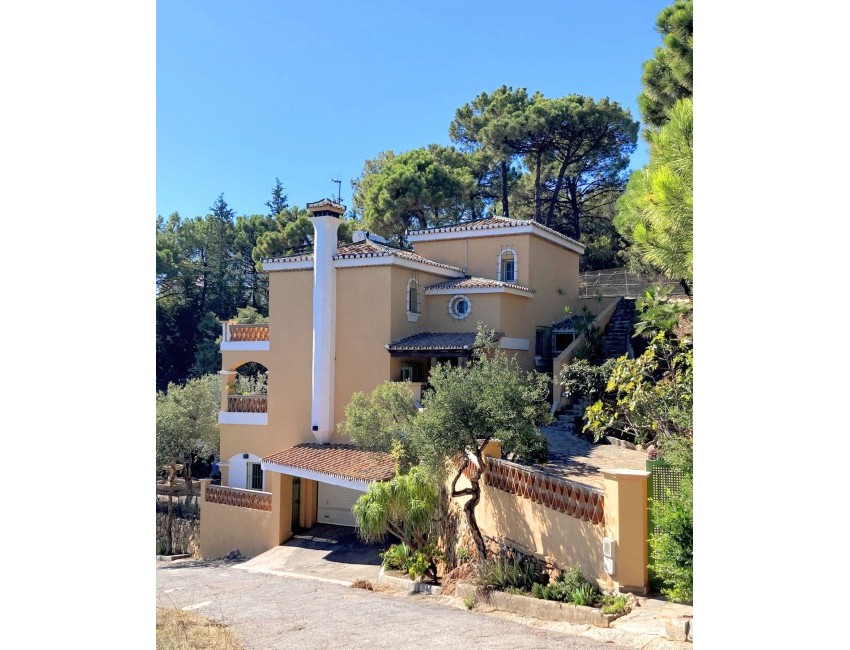 Venta · Villa / Chalet · Estepona · Costa del Sol